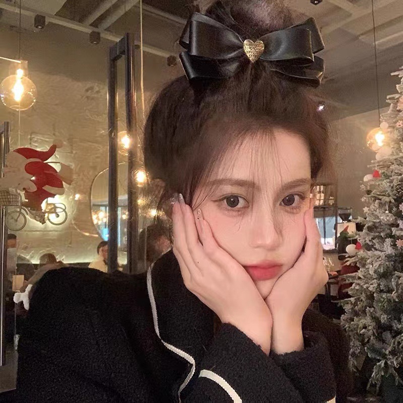 Elegant fashionable hairgrip