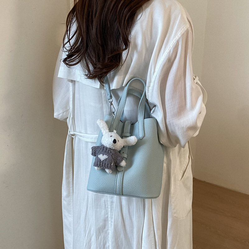 Verano simple canasta de verduras bolsas para mujeres 2026 nuevo bolso de cubo diario de moda ocio viaje bolso de hombro