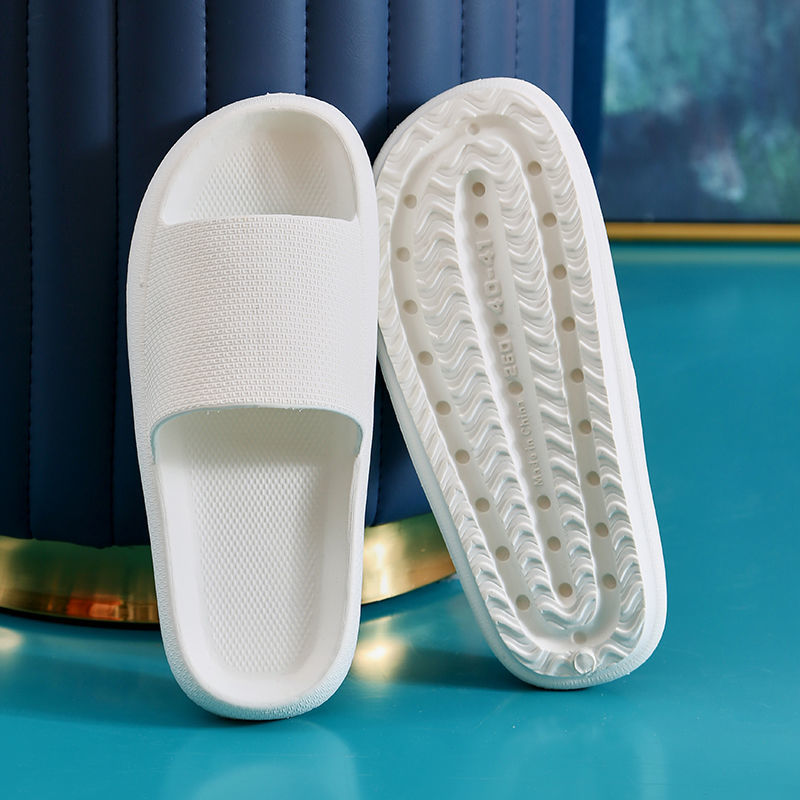 Zapatillas de mierda para hombres en el hogar en verano para salir a la nueva moda para hombres zapatillas frías con suela gruesa pareja