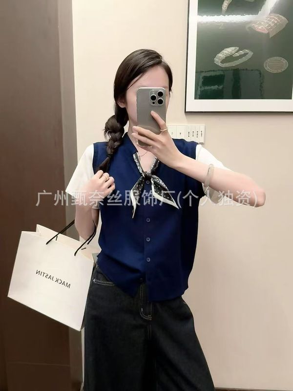 今年流行老钱风配丝巾排扣假两件针织短袖女时尚百搭显瘦精美上衣|undefined
