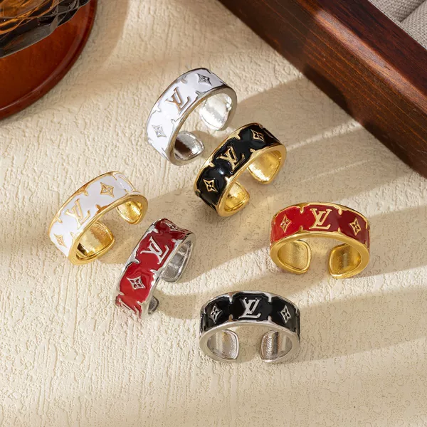 Donkey Brand V Letter Ring European and American Cross-Border Women's Ring, Light Luxury, High-End, Personalized, Versatile Design, Exquisite Vintage Ring