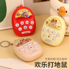 ハンドヘルドミニカートゥーンカピバラもぐらたたきゲーム機キーホルダーバックパックペンダント減圧教育用子供のおもちゃ