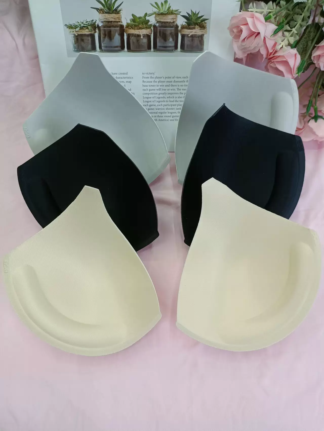 三角聚拢内衣胸垫替换海绵罩杯三色加厚防凹点内衣插片女厂家直供