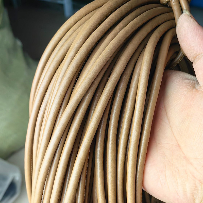 Coser de coche hecho a mano, relleno de núcleo, accesorios de ropa, cuerda de cuero pu, accesorios de joyería, cuerda redonda, pulsera de color al por mayor, cuerda