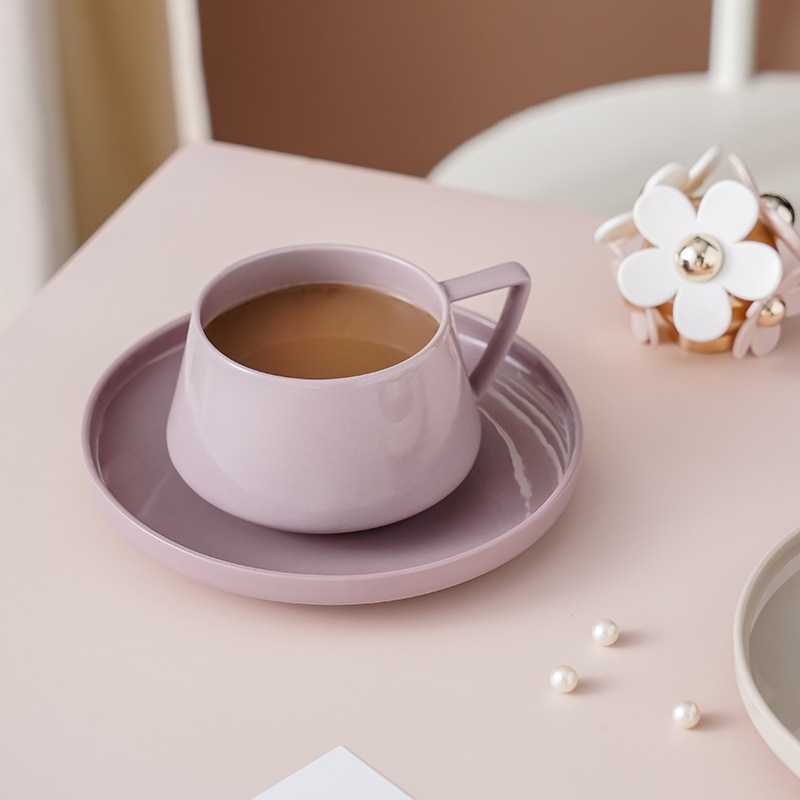 Cerámica ins Oficina En Casa taza de té la tarde color sólido Garland oreja colgando creativo simple traje café y platillo