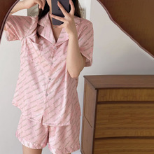 ����z˯��Ů2025�괺����������������ѝ���b�ļ��߼��мҾӷ�