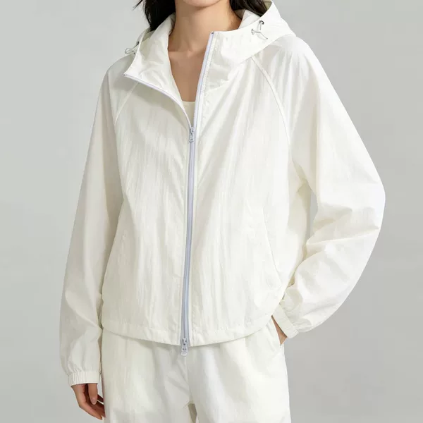 Spring and Summer Upf50 Outdoor Skin Protection Clothing for Women, Mountaineering Windproof Uv Protection Jacket, Quick-Drying Hooded Jacket