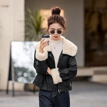 大翻领加绒皮衣短外套女2025秋冬新款保暖时尚酷飒机车PU皮夹克