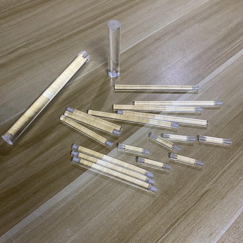 透明アクリル台形陳列展示棚丸棒ねじ柱形アクリル棒タッピング加工|undefined