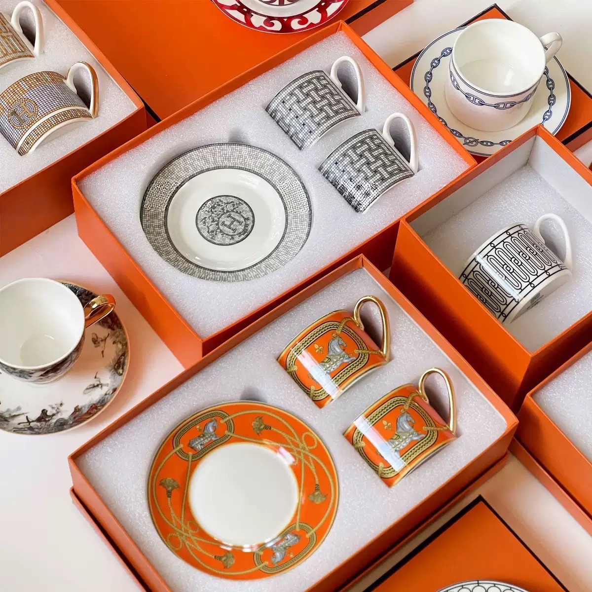 Corte europea transfronteriza retrógrada taza de café de porcelana casera doble taza de plato taza de cerámica taza de té de la tarde pareja