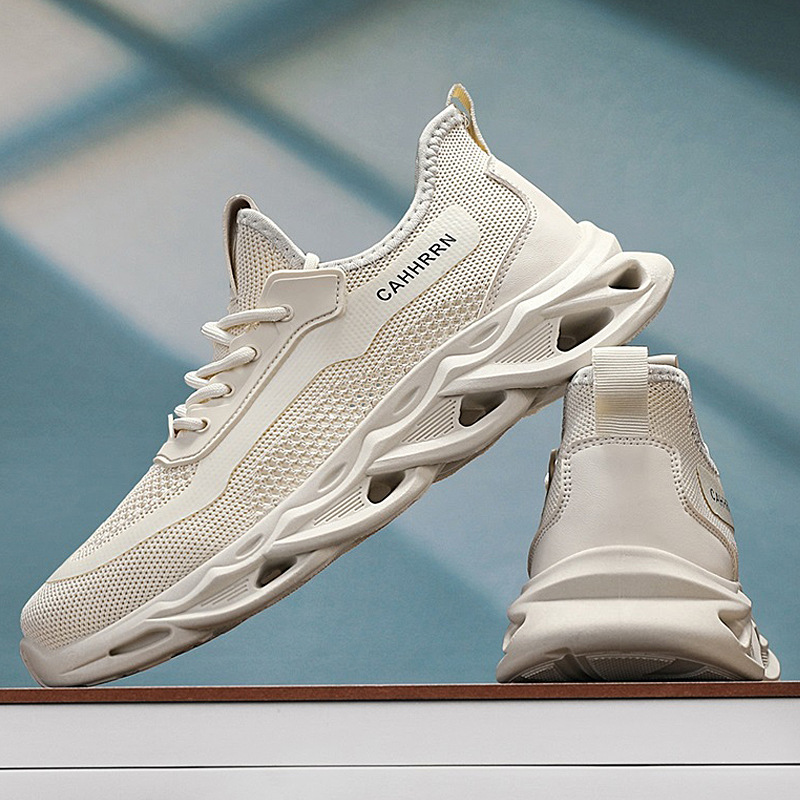 Calzado deportivo tejido volador para hombre Verano color sólido sin cordones boca baja transpirable malla running zapatos para hombre zapatos casuales diarios individuales