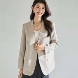 连衣裙;其他短外套;女式毛呢外套