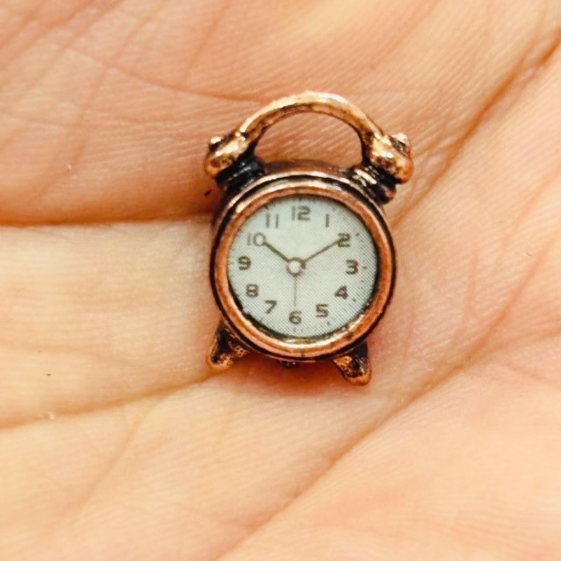 ����������΢��dollhoes miniatures�Ͻ�С���Ӱڼ�