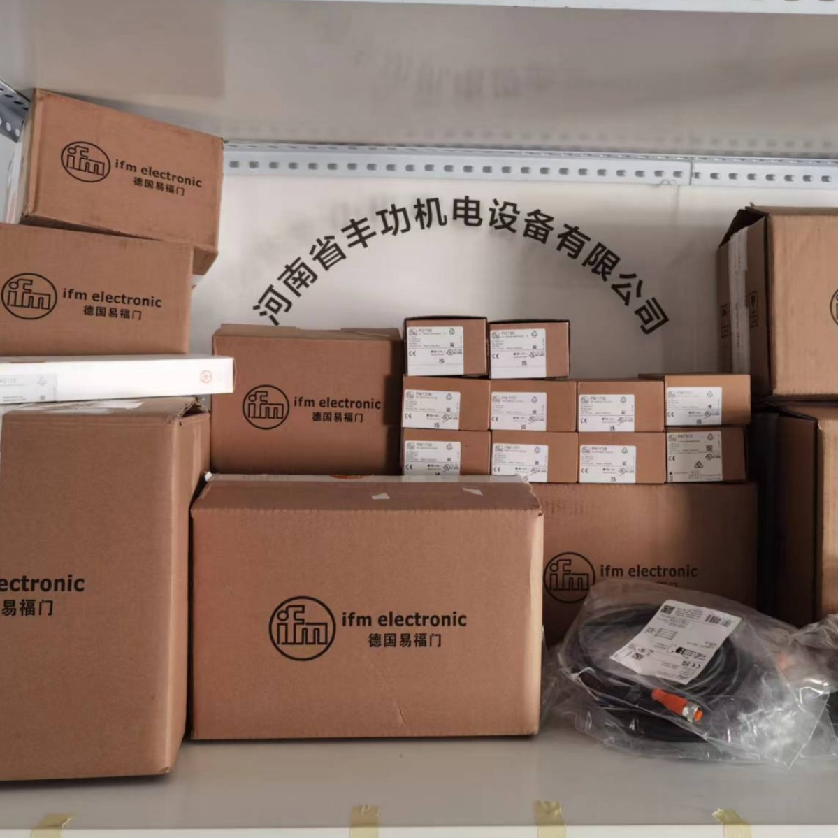 IFM易福门压力传感器 PY系列PY9070 PY9000  PY9060  PY9001