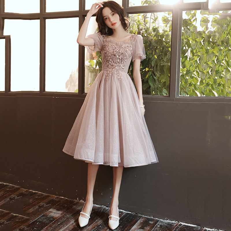 Pequeño vestido de noche de las mujeres banquete elegante dama de honor Rosa cumpleaños anfitrión puede llevar vestido de la reunión anual en horas ordinarias