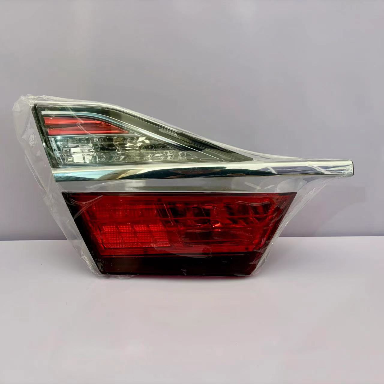 Suitable for 06-20 Toyota Camry rear tail lamp assembly left and right brake reversing lamp cover shell turn signal