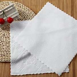 批发超细纤维白方巾 压花小方巾 湿巾用一次性餐巾酒店小白色毛巾