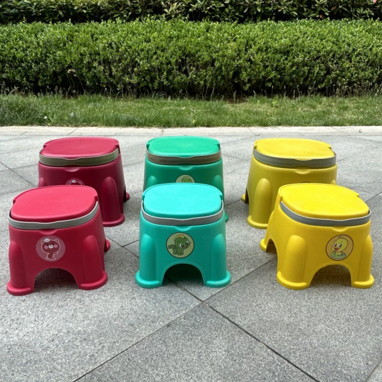 Детский пластиковый табурет с высокой спинкой, складной, портативный, низкий, с принтом, оптом