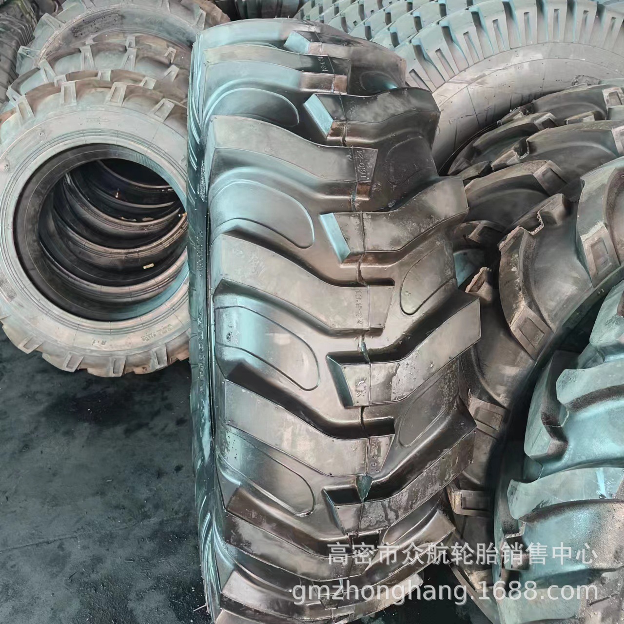 供应14.9-24 16.9-24 R-4人字花纹两头忙 平地机轮胎