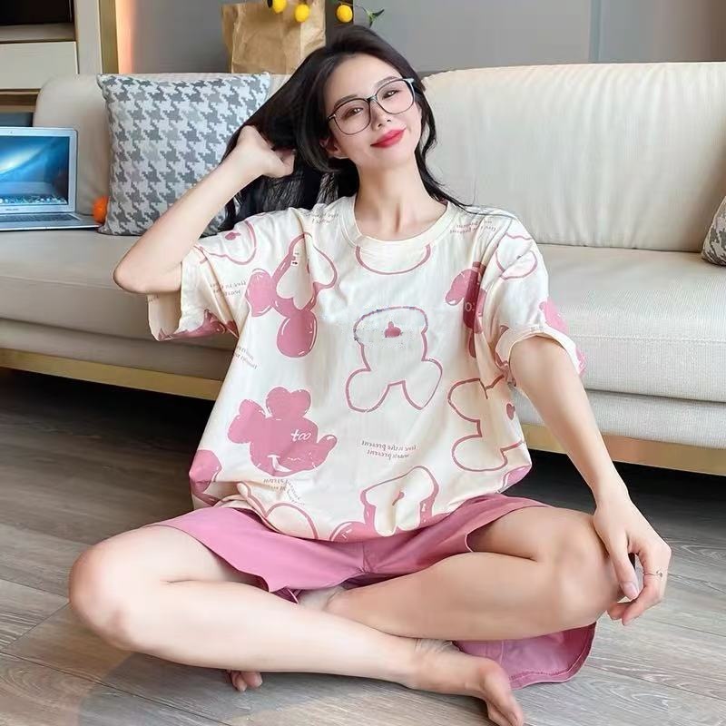 Pijama de mujer de verano de manga corta pantalones cortos delgados en 2025 nuevo conjunto de ropa de casa de dibujos animados de verano para mujeres se puede usar fuera