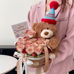漫画の誕生日ベアー抱っこ桶ぬいぐるみネット赤い抱っこ熊かわいいテディベア花屋生け花プレゼント