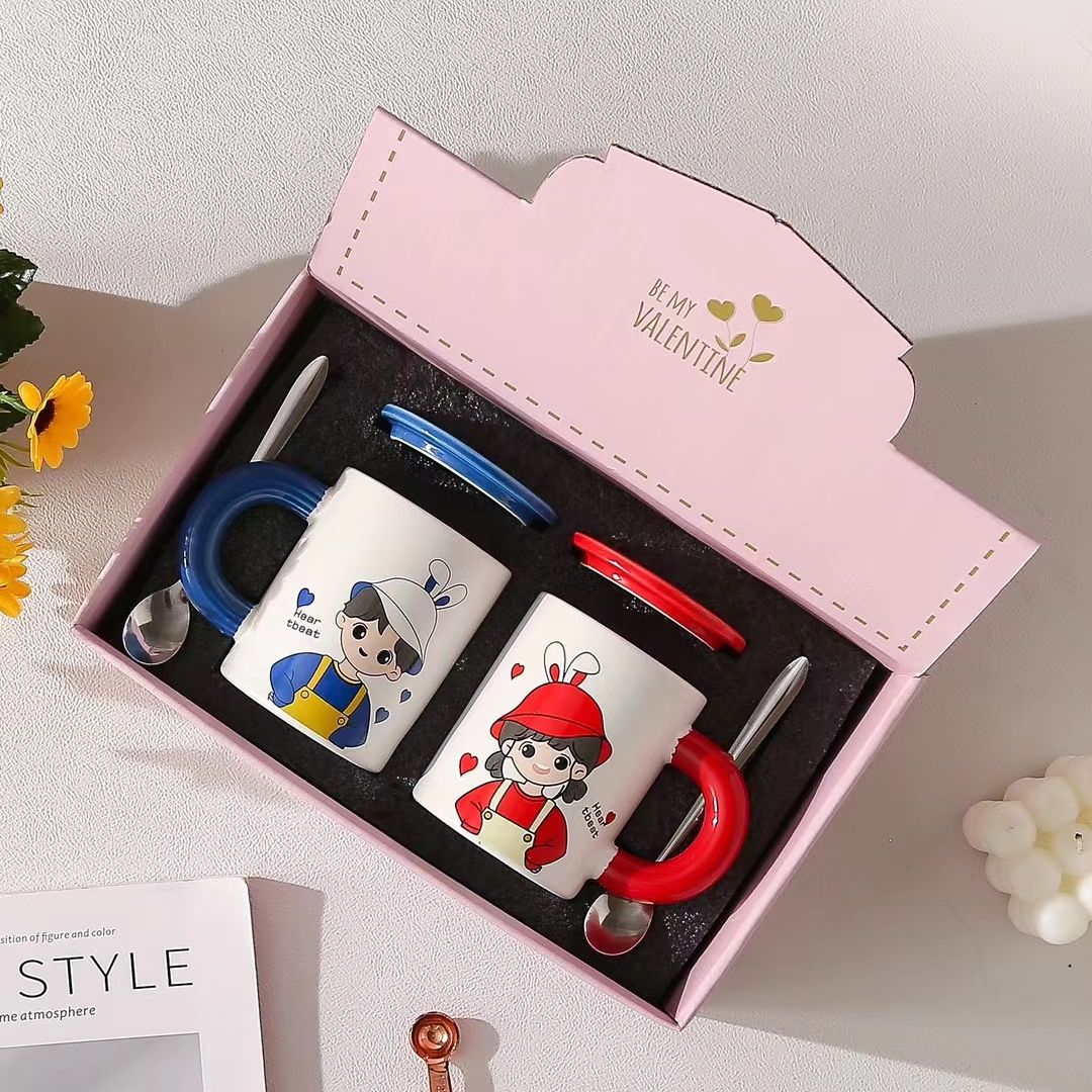 Caja de regalo de la taza de la pareja de niños y niñas de dibujos animados creativos de alta apariencia traje de regalo de San Valentín taza personalidad