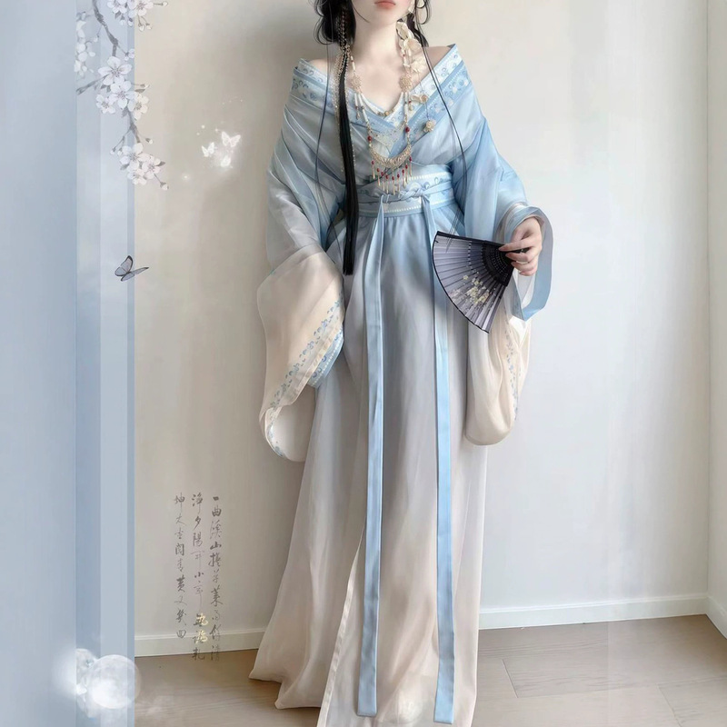 Original Hanfu for women from the Wei, Jin, and Southern and Northern Dynasties, 2026 new model, with a cross-collar and straight-cut design, printed pattern, improved for everyday wear, slimming and ultra-fairy-like ancient costume Original Hanfu for women from the Wei, Jin, and Southern and Northern Dynasties, 2026 new model, with a cross-collar and straight-cut design, printed pattern, improved for everyday wear, slimming and ultra-fairy-like ancient costume