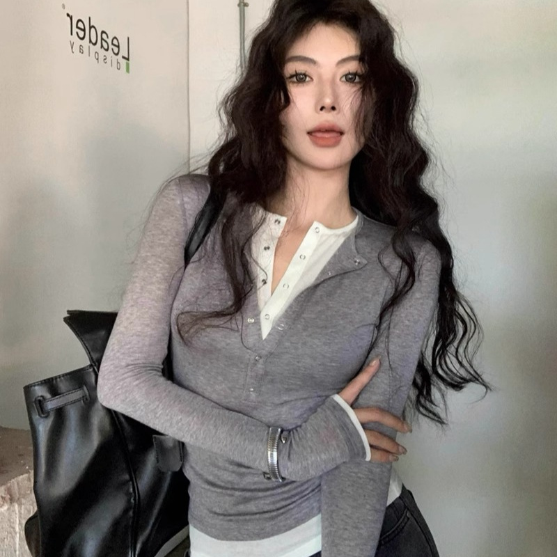 가짜 투피스 스티칭 대조 컬러 긴팔 티셔츠 여성용 가을 슬림핏 슬림핏 베이스 셔츠 디자인 센스 우아한 올 매치 탑