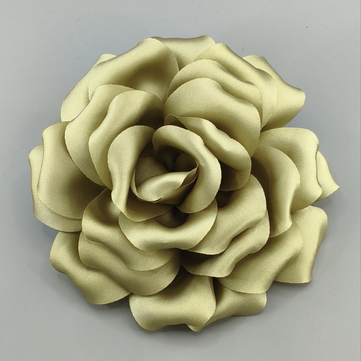 14cm Large Satin Three-Dimensional Rose Corsage Flower Wedding Decoration Accessory Three-Dimensional Flower Clothing Accessory