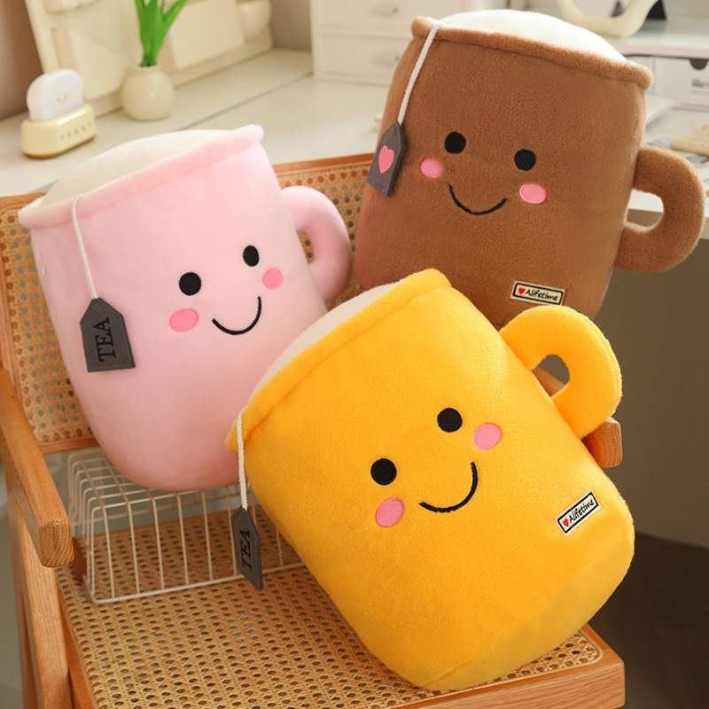 Taza de bebidas desmontable almohada de dibujos animados taza de té de leche muñeca