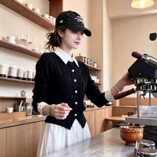 黑色假两件韩系针织毛衣早秋装女款2026新款翻领法式小资漂亮上衣