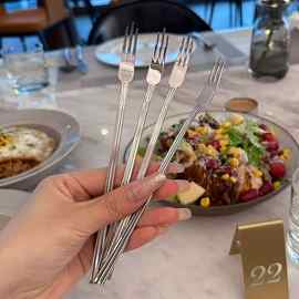 【高颜值精致】不锈钢长柄水果叉创意可爱甜品主餐叉家用小叉子