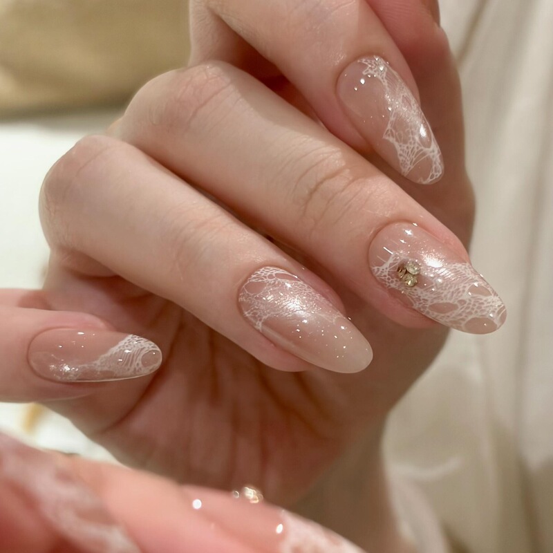 Atmospheric nude color ins lace high-end cat-eye boutique handmade short press-on nails Atmospheric nude color ins lace high-end cat-eye boutique handmade short press-on nails