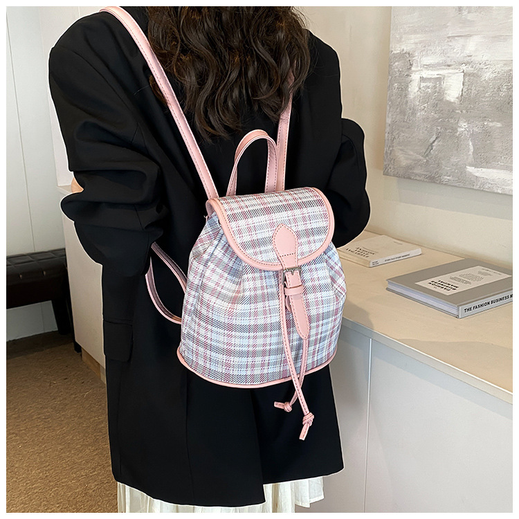 Backpack for women, fashionable niche design, hand-held Korean version backpack, high-end feeling, bucket bag, trendy_voghion.com