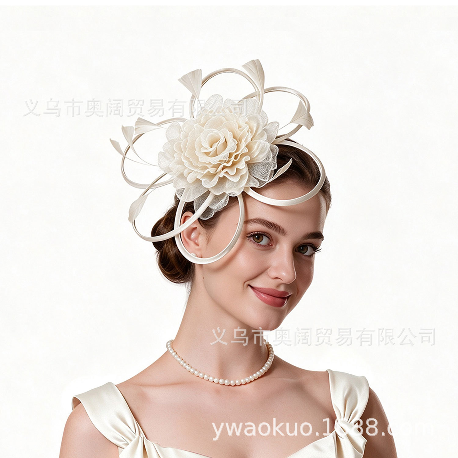 Cross-border European and American Amazon best-selling feather headpiece, European and American bridal headwear for the horse racing season and banquet flower hat