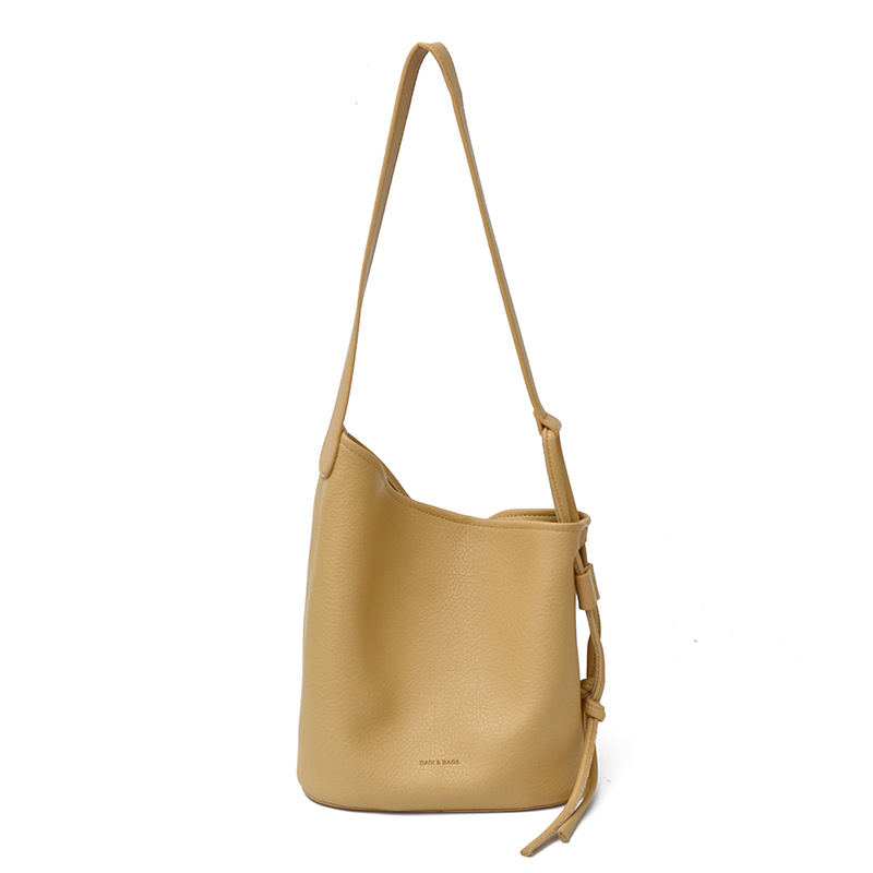 Bolso de cubo de textura transfronteriza 2025 verano nuevo bolso femenino estilo ins bolso de hombro simple