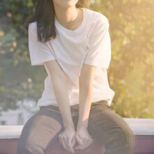 �ذ���t������Ů�Ĵ�a���ɴ�������A���ɫ���º�ɫ��ɫ�ȴ�