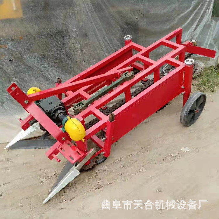 手扶带洋芋收获机四轮拖拉机带链条花生收获机 大蒜收获机