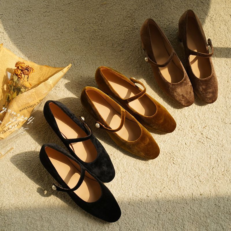 The Source Factory Is in Stock! Dongguan Independent Brand Buckle Pearl Mary Jane Shoes for Women High-Heeled Commuter Shoes for Women