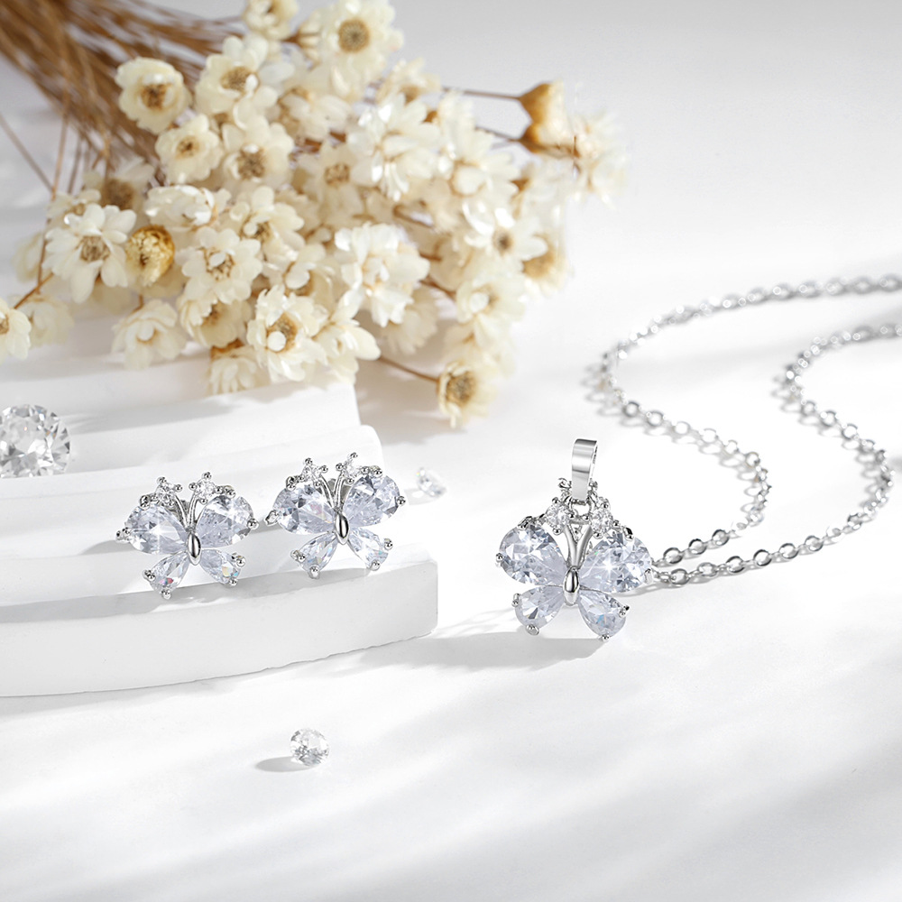 Joyas transfronterizas conjuntos de mariposa zircon pendientes colgante cobre 14K oro en forma de O collar pendientes accesorios al por mayor