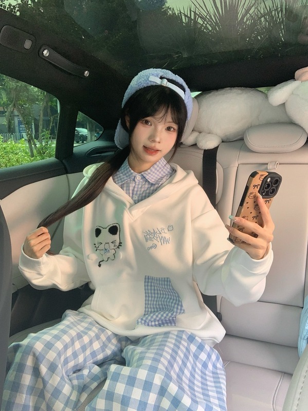 2025秋季新款可爱猫咪刺绣格子拼接连帽卫衣女宽松休闲假两件上衣|undefined