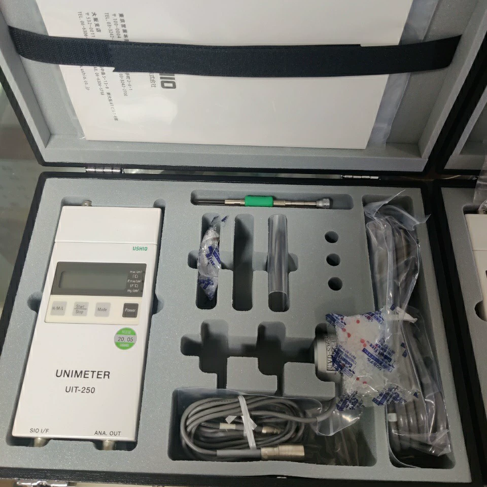 USHIO UIT-250 светоизмеритель VUV-S172 светоприпасный зонд