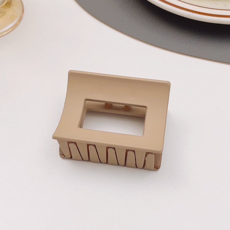 Gran clip de agarre para mujeres 2025 nuevo clip de cabello de alto nivel detrás del cerebro clip de pescado clip de cabello temperamento de verano para el cabello adornamiento