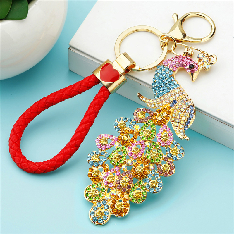 Exquisite Rhinestone Peacock Car Keychain for Women, Trendy and Cute Creative Bag Pendant Key Ring Gift