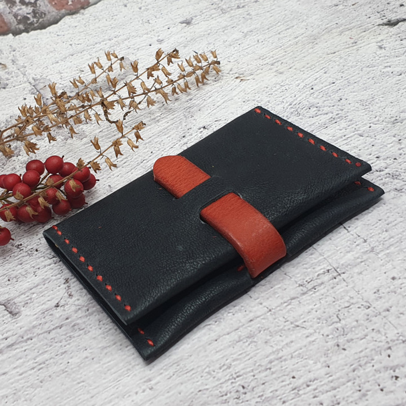 Negro (Red Ribbon)