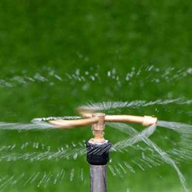 Fábrica de cobre de 4 puntos de dos tenedores de Tres Tenedores de cuatro horquillas de atomización boquilla giratoria Césped Paisajismo riego por aspersión