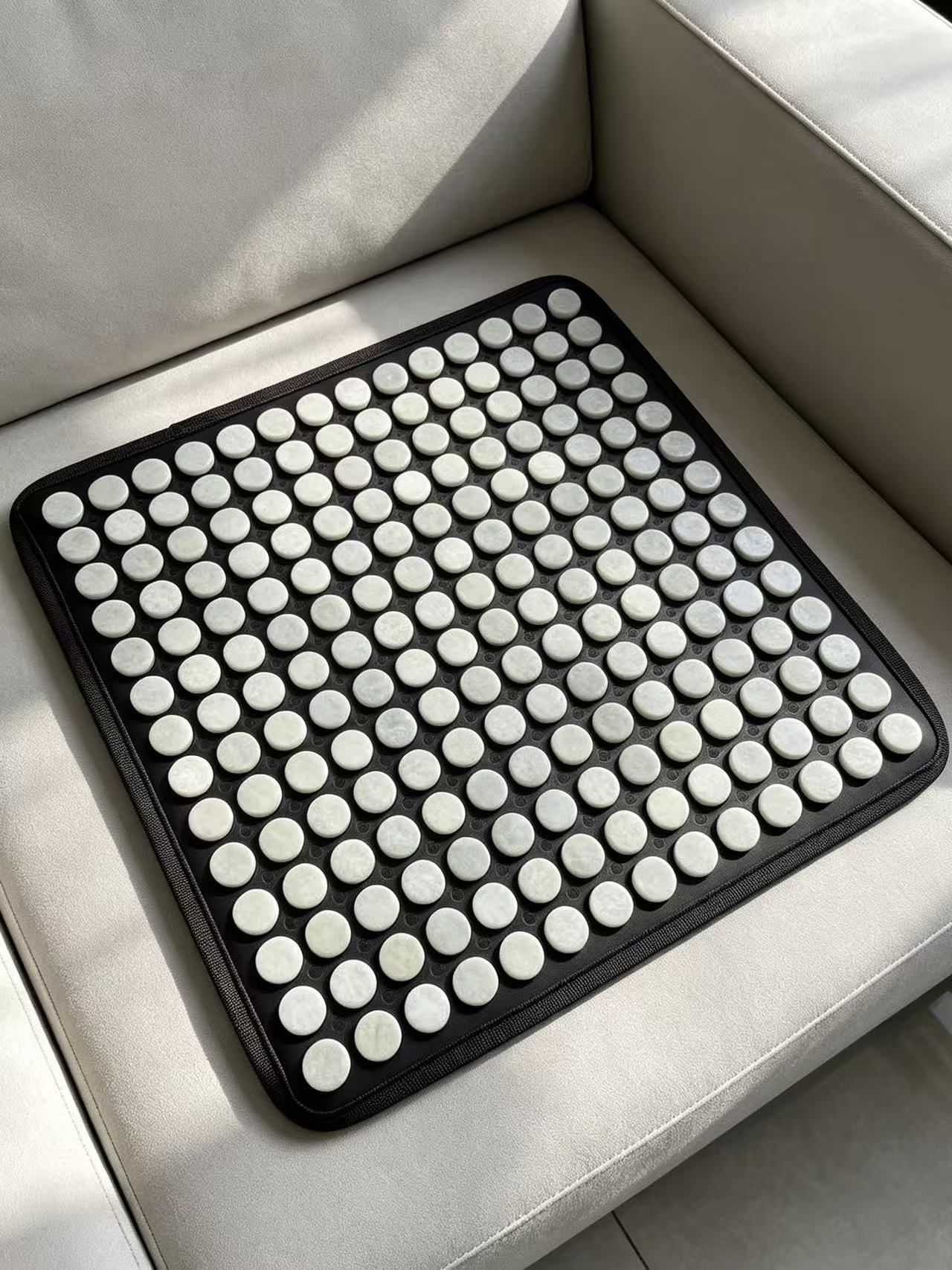 Natural Jade Single-Person Cooling Mat, Cool and Breathable for Summer, Suitable for Car and Office Use