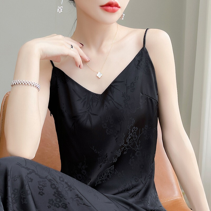 Women's Summer Solid Color 2025 Ice Silk New Women's V-Neck Strap Dress Slim Copper Coin Sexy Maple Leaf