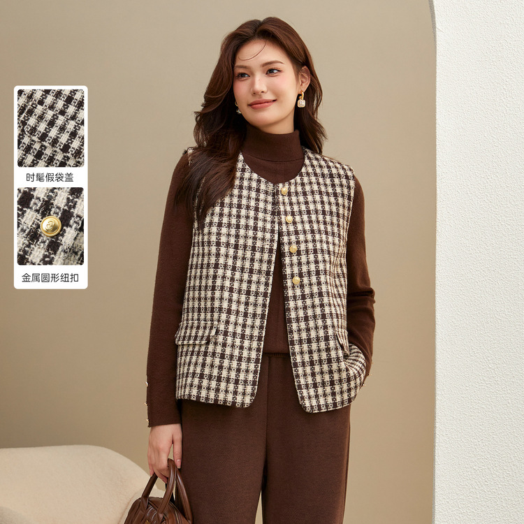 Fiber Show Large Size Women's French Retro Temperament Design and Sense Plaid Vest Fat mm2024 New Winter Clothing