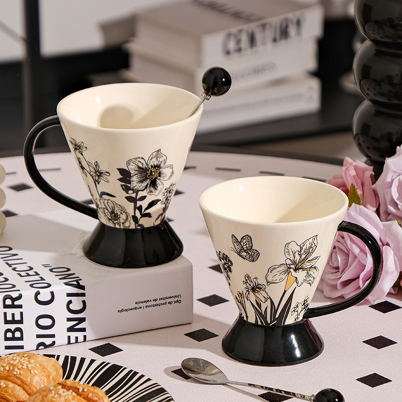 Retro Ceramic Mug, Butterfly Love Flower Goblet, High-Looking Coffee Cup, Couple Water Cup, Light Luxury Souvenir Cup